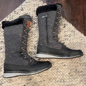 Tall Snow Boots ❄️